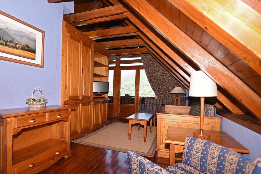 Rvhotels Orri Tredós Екстериор снимка